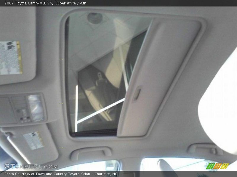 Super White / Ash 2007 Toyota Camry XLE V6