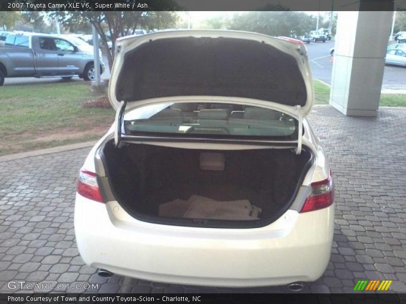 Super White / Ash 2007 Toyota Camry XLE V6