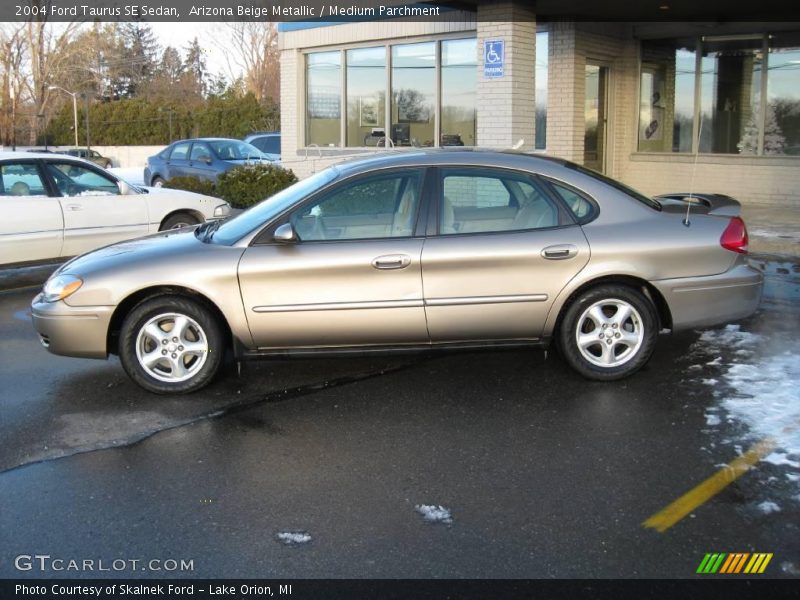 Arizona Beige Metallic / Medium Parchment 2004 Ford Taurus SE Sedan