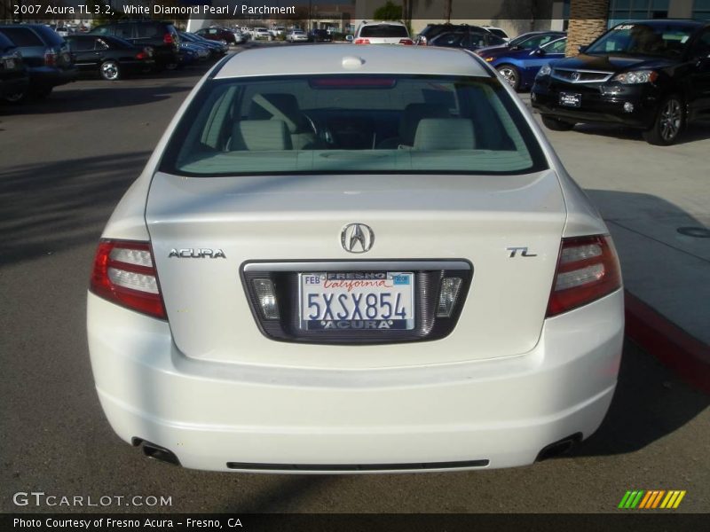 White Diamond Pearl / Parchment 2007 Acura TL 3.2