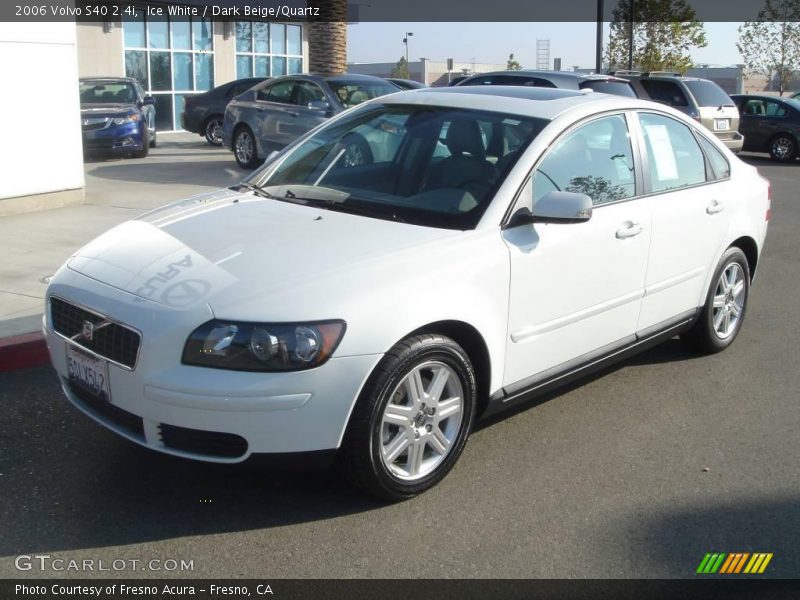 Ice White / Dark Beige/Quartz 2006 Volvo S40 2.4i