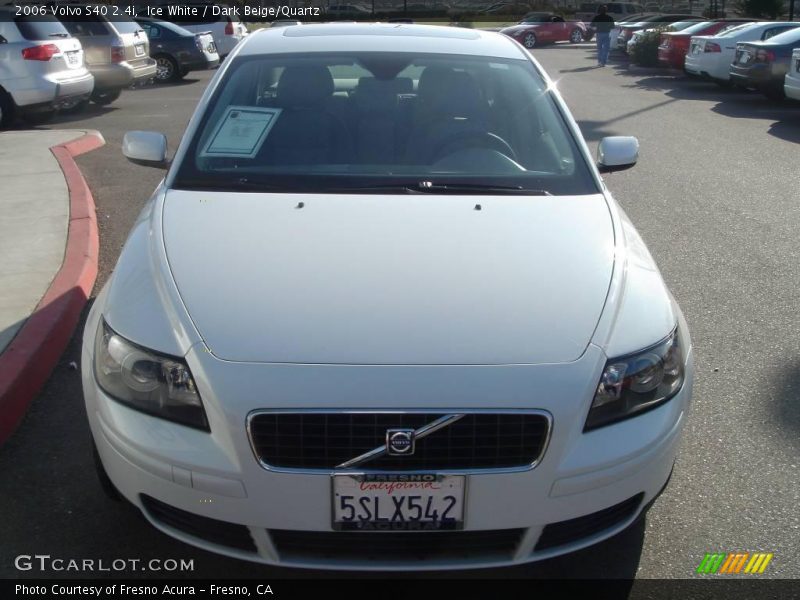 Ice White / Dark Beige/Quartz 2006 Volvo S40 2.4i
