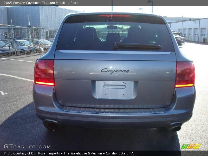 Titanium Metallic / Black 2005 Porsche Cayenne