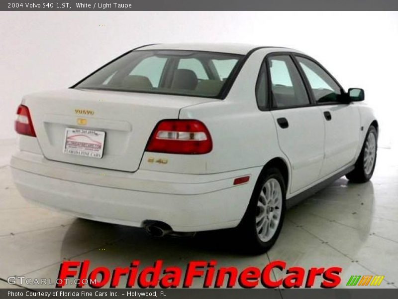 White / Light Taupe 2004 Volvo S40 1.9T