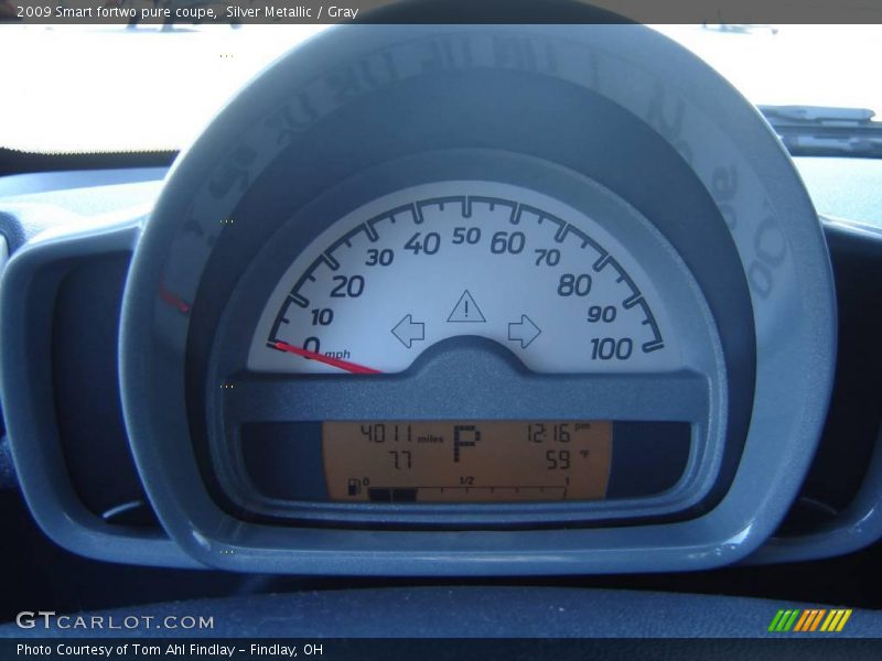 Silver Metallic / Gray 2009 Smart fortwo pure coupe