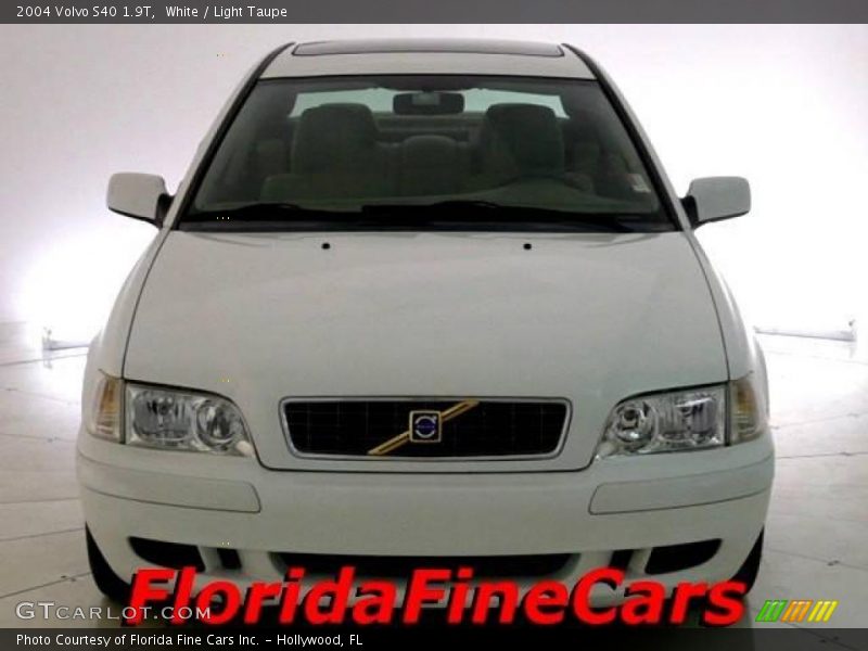 White / Light Taupe 2004 Volvo S40 1.9T