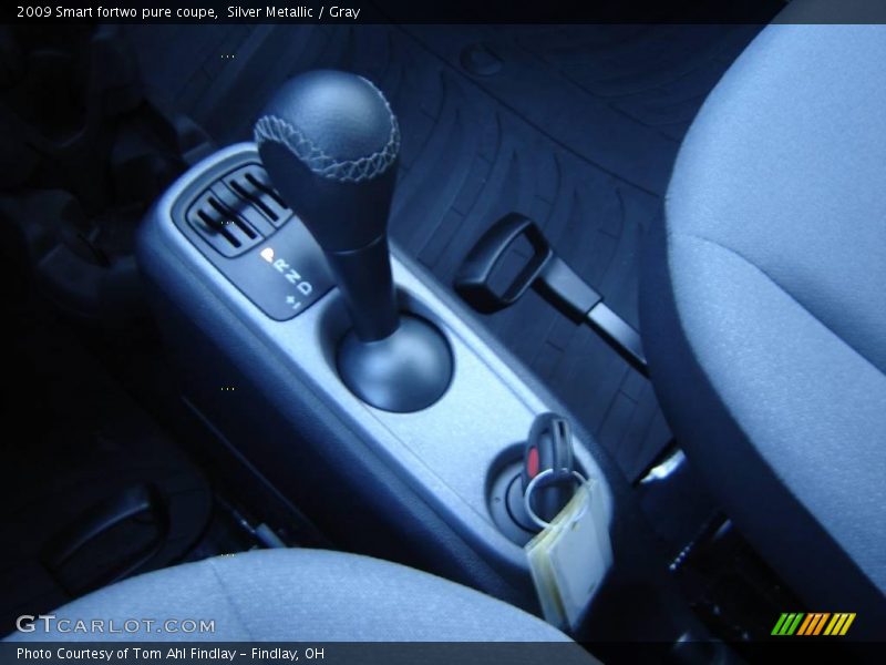Silver Metallic / Gray 2009 Smart fortwo pure coupe