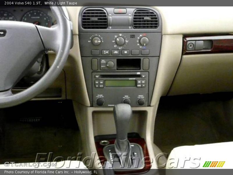 White / Light Taupe 2004 Volvo S40 1.9T
