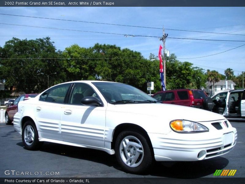 Arctic White / Dark Taupe 2002 Pontiac Grand Am SE Sedan