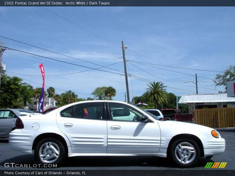 Arctic White / Dark Taupe 2002 Pontiac Grand Am SE Sedan