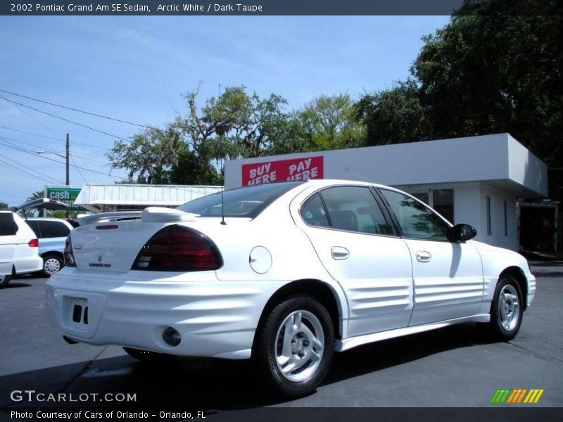 Arctic White / Dark Taupe 2002 Pontiac Grand Am SE Sedan