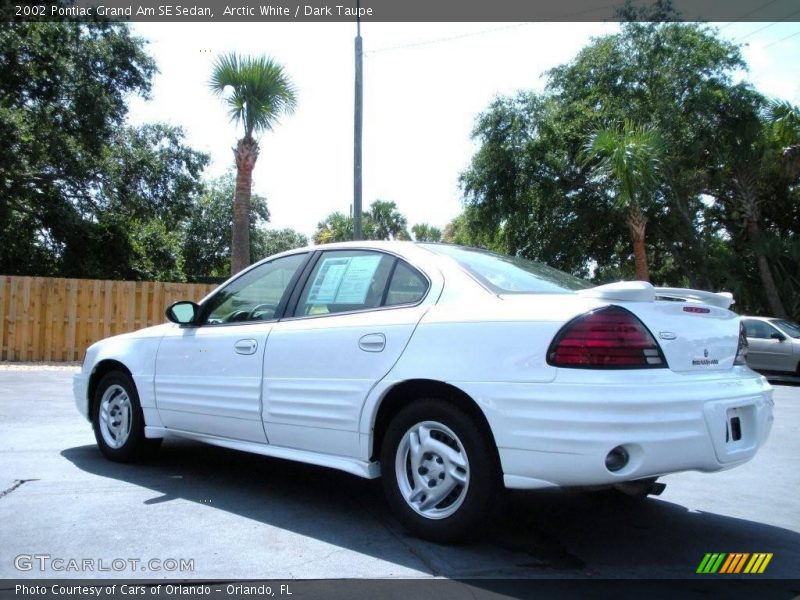 Arctic White / Dark Taupe 2002 Pontiac Grand Am SE Sedan