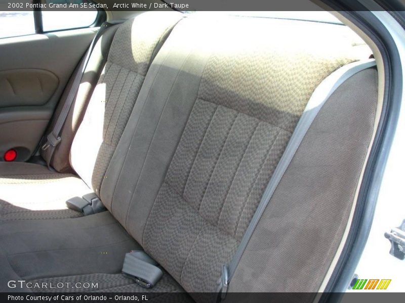 Arctic White / Dark Taupe 2002 Pontiac Grand Am SE Sedan