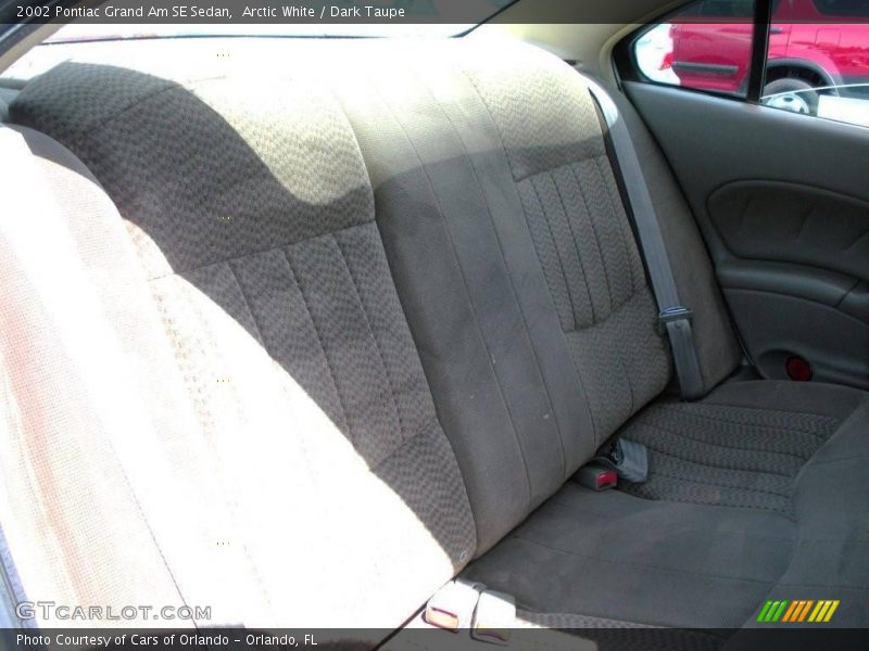 Arctic White / Dark Taupe 2002 Pontiac Grand Am SE Sedan