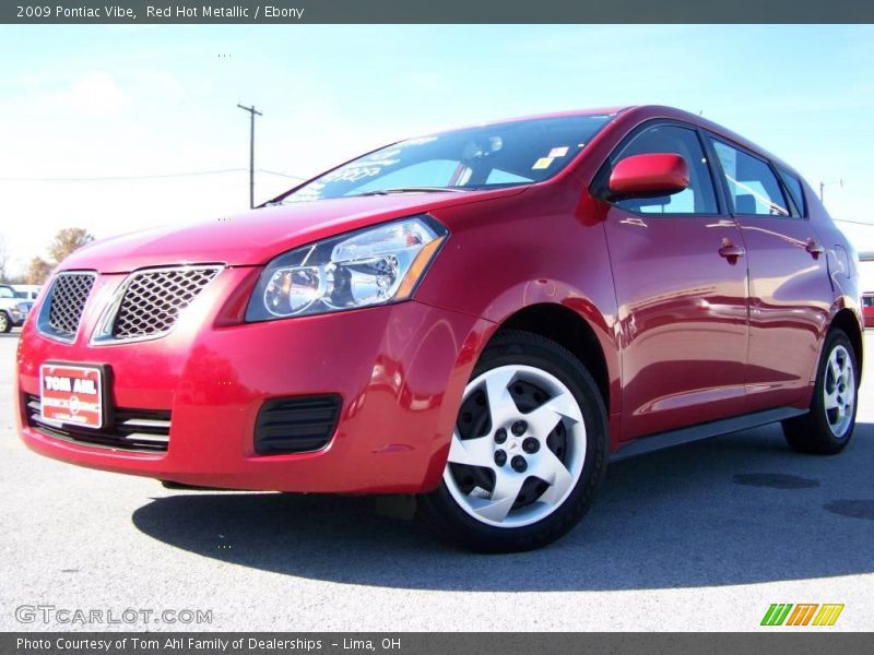 Red Hot Metallic / Ebony 2009 Pontiac Vibe