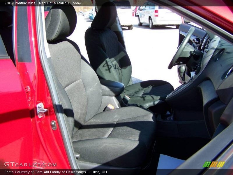 Red Hot Metallic / Ebony 2009 Pontiac Vibe