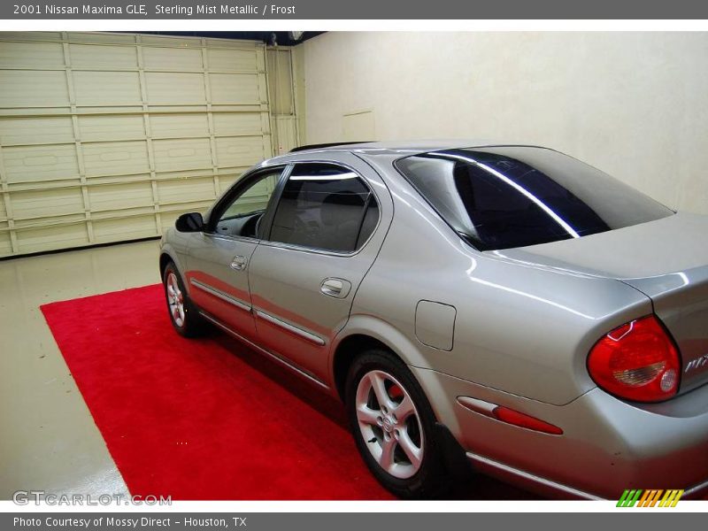 Sterling Mist Metallic / Frost 2001 Nissan Maxima GLE
