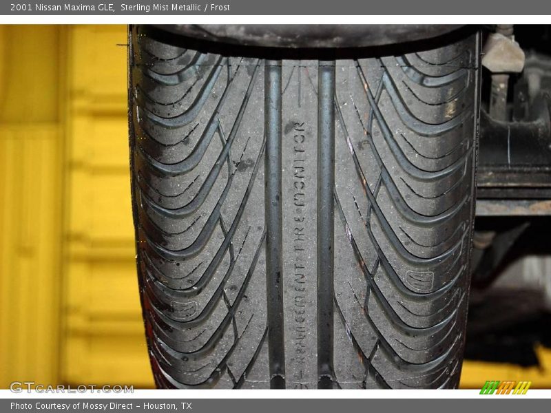 Sterling Mist Metallic / Frost 2001 Nissan Maxima GLE