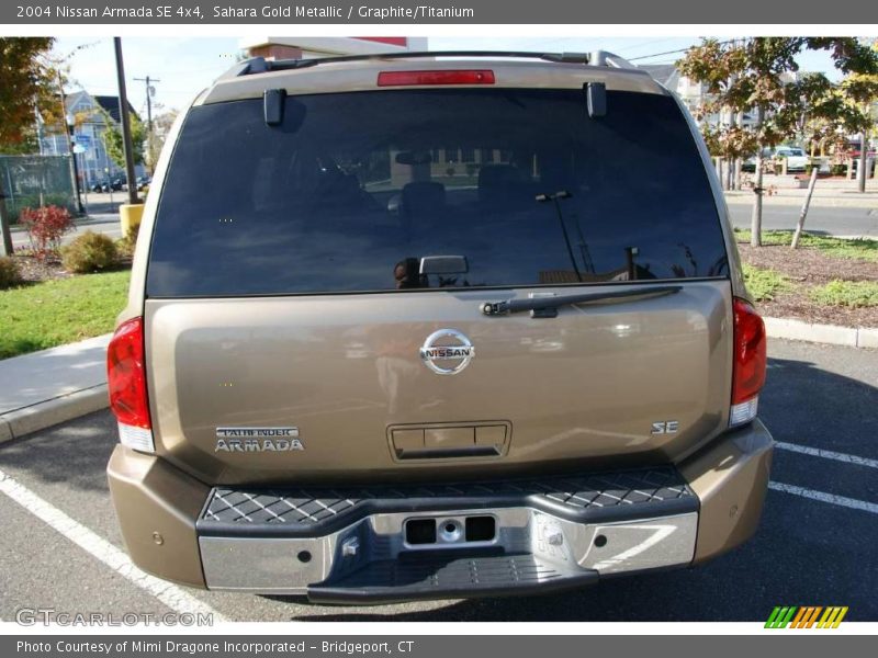 Sahara Gold Metallic / Graphite/Titanium 2004 Nissan Armada SE 4x4