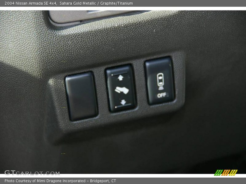 Sahara Gold Metallic / Graphite/Titanium 2004 Nissan Armada SE 4x4