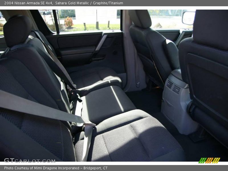 Sahara Gold Metallic / Graphite/Titanium 2004 Nissan Armada SE 4x4