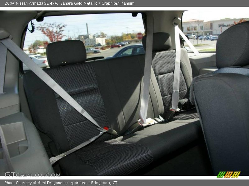 Sahara Gold Metallic / Graphite/Titanium 2004 Nissan Armada SE 4x4