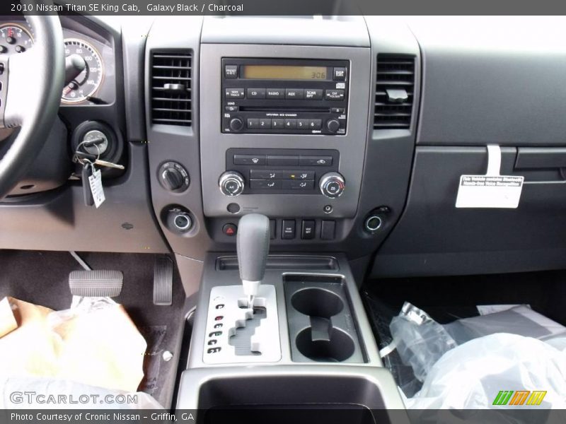 Galaxy Black / Charcoal 2010 Nissan Titan SE King Cab