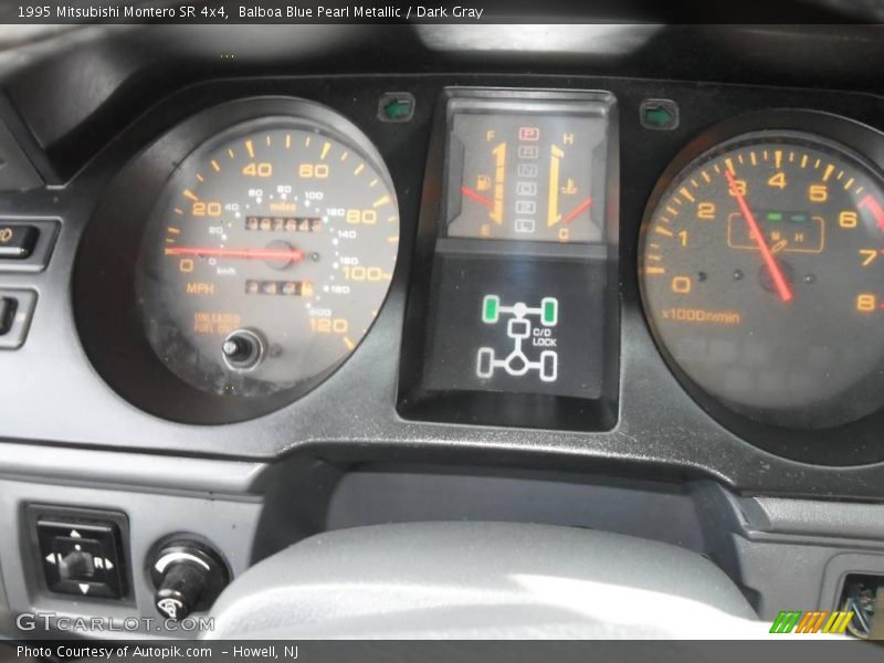 Balboa Blue Pearl Metallic / Dark Gray 1995 Mitsubishi Montero SR 4x4