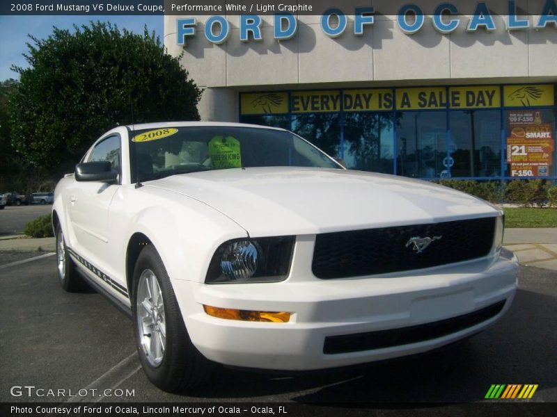 Performance White / Light Graphite 2008 Ford Mustang V6 Deluxe Coupe