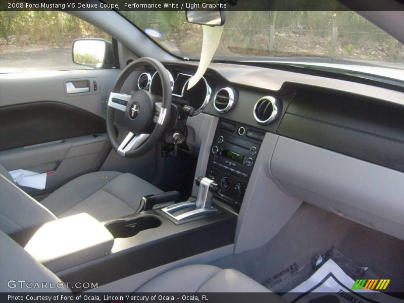 Performance White / Light Graphite 2008 Ford Mustang V6 Deluxe Coupe