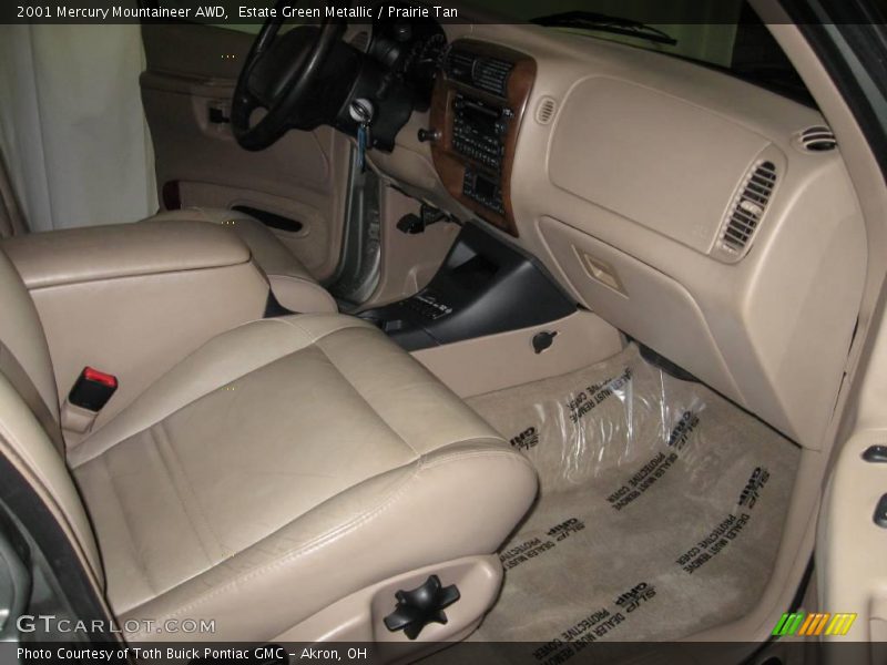 Estate Green Metallic / Prairie Tan 2001 Mercury Mountaineer AWD