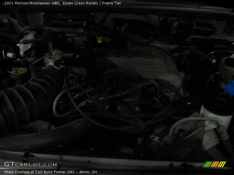 Estate Green Metallic / Prairie Tan 2001 Mercury Mountaineer AWD