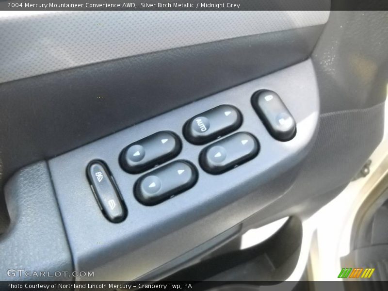 Silver Birch Metallic / Midnight Grey 2004 Mercury Mountaineer Convenience AWD