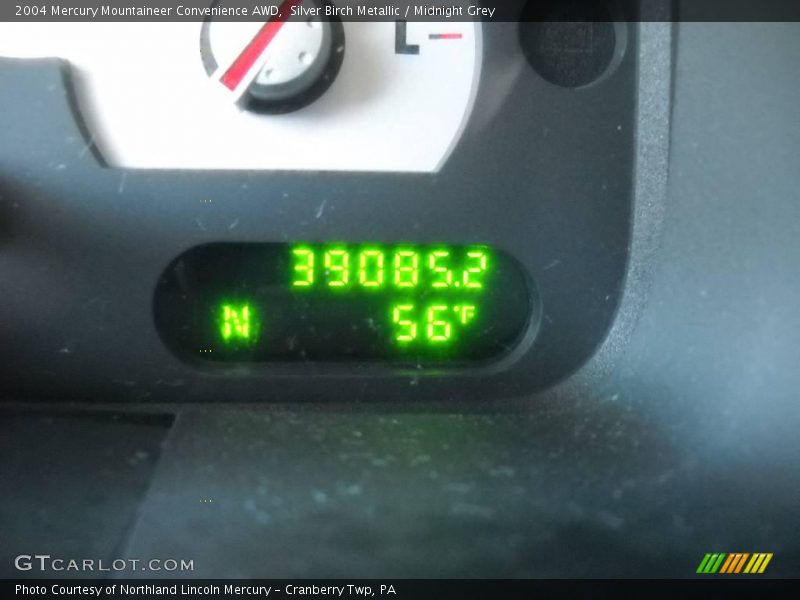 Silver Birch Metallic / Midnight Grey 2004 Mercury Mountaineer Convenience AWD