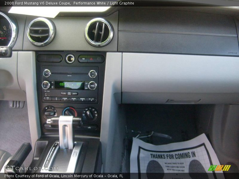Performance White / Light Graphite 2008 Ford Mustang V6 Deluxe Coupe
