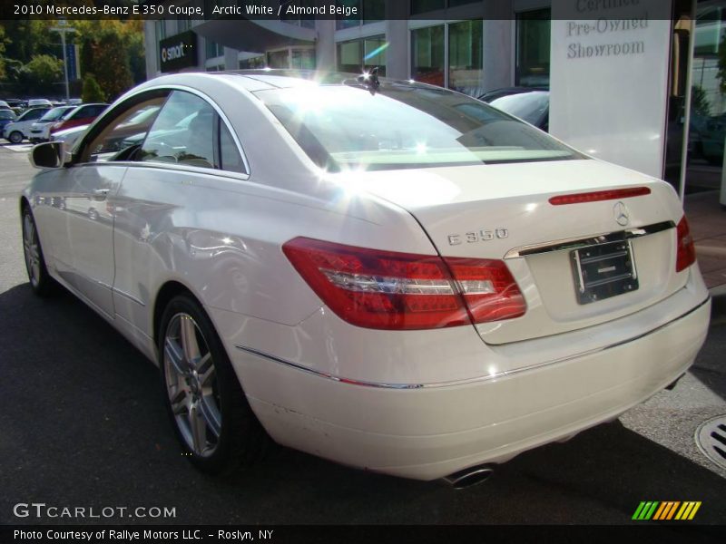 Arctic White / Almond Beige 2010 Mercedes-Benz E 350 Coupe