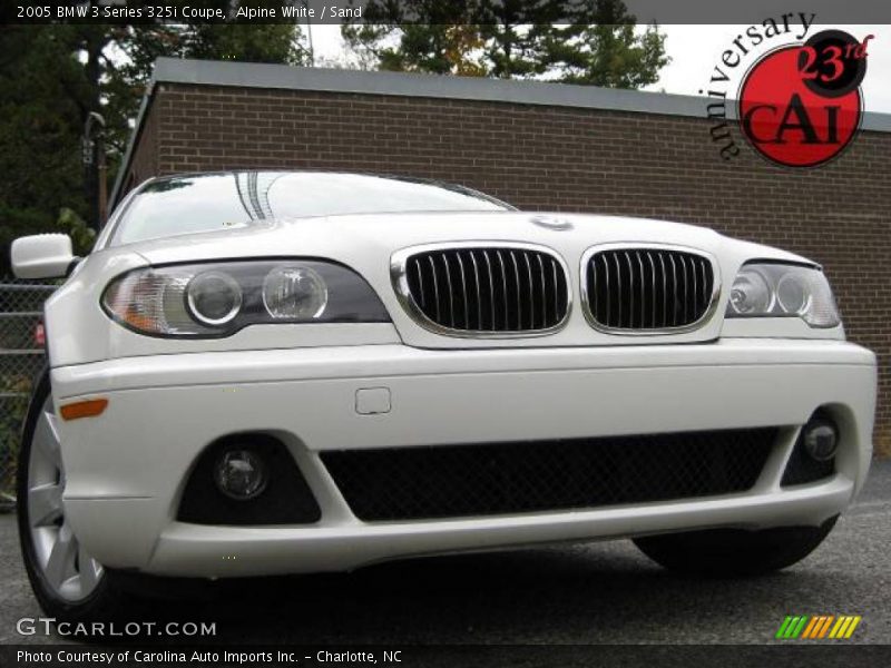 Alpine White / Sand 2005 BMW 3 Series 325i Coupe