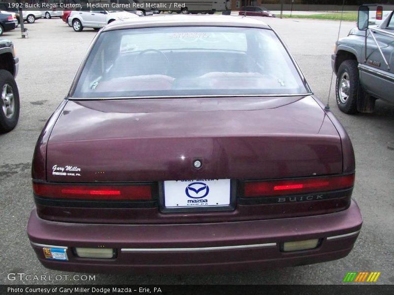 Medium Garnet Red Metallic / Red 1992 Buick Regal Custom