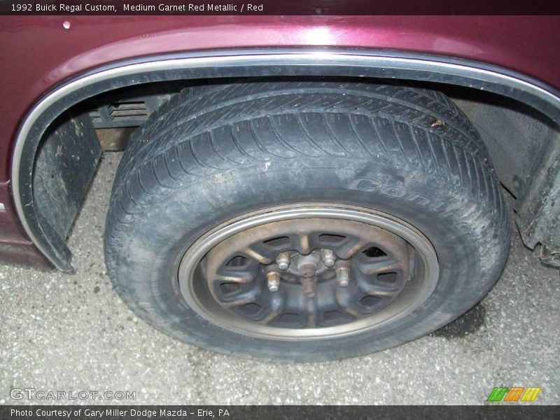 Medium Garnet Red Metallic / Red 1992 Buick Regal Custom