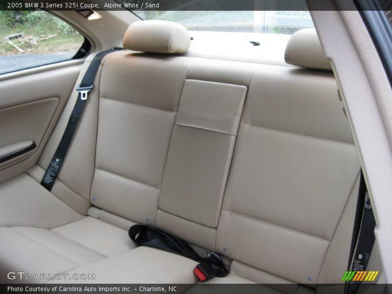 Alpine White / Sand 2005 BMW 3 Series 325i Coupe