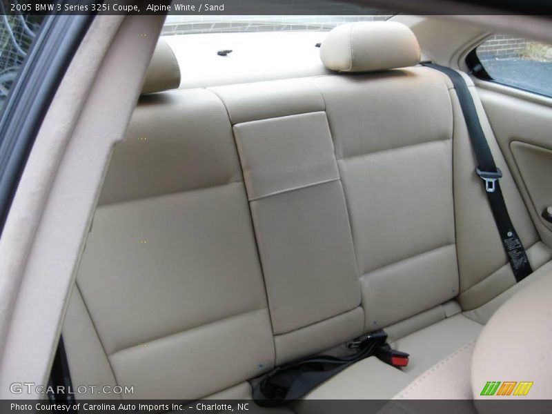 Alpine White / Sand 2005 BMW 3 Series 325i Coupe
