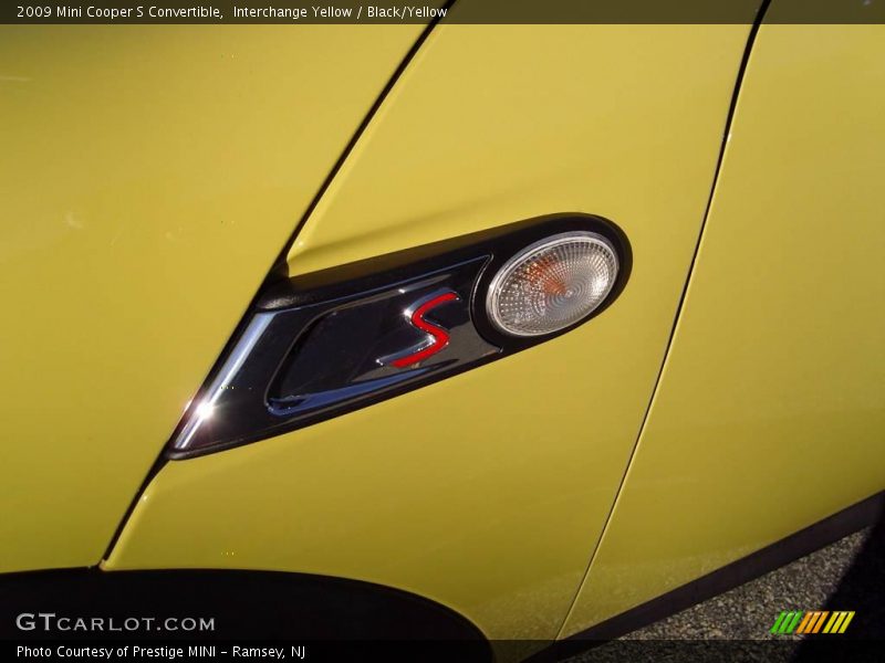  2009 Cooper S Convertible Logo