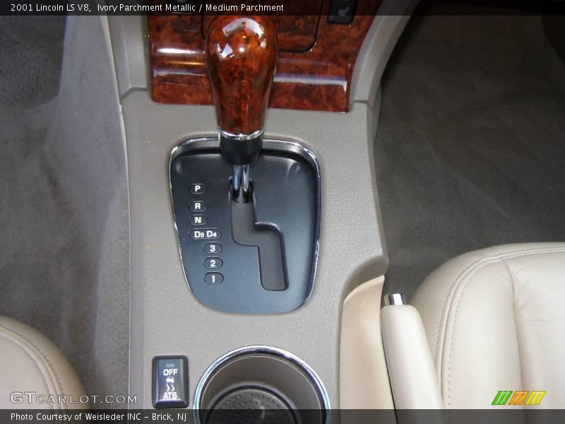 Ivory Parchment Metallic / Medium Parchment 2001 Lincoln LS V8