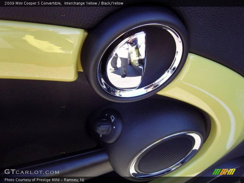 Interchange Yellow / Black/Yellow 2009 Mini Cooper S Convertible
