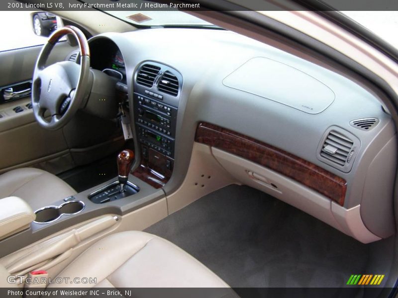 Ivory Parchment Metallic / Medium Parchment 2001 Lincoln LS V8