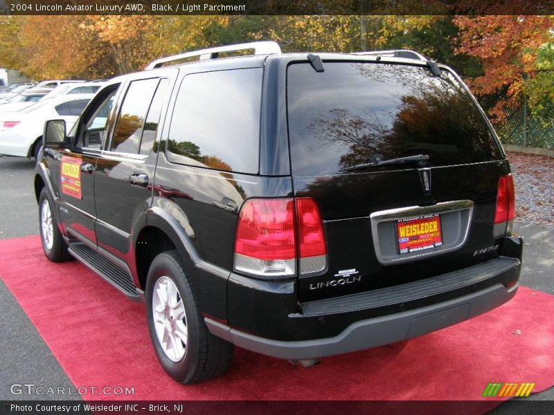 Black / Light Parchment 2004 Lincoln Aviator Luxury AWD