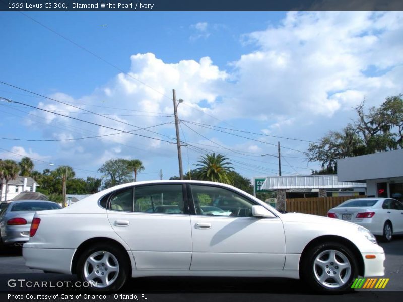 Diamond White Pearl / Ivory 1999 Lexus GS 300