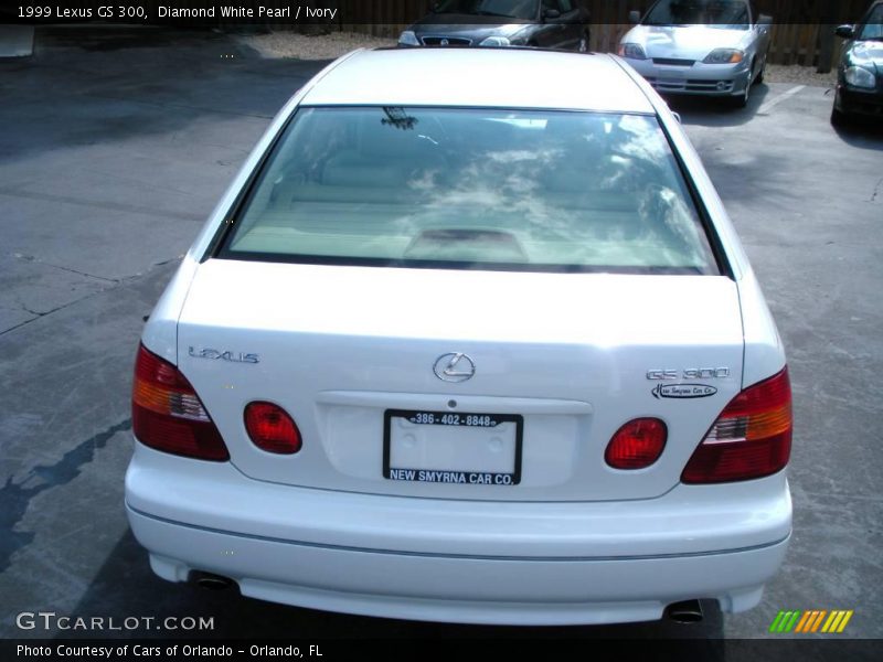 Diamond White Pearl / Ivory 1999 Lexus GS 300