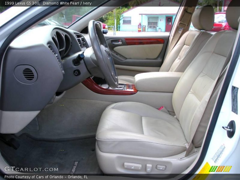 Diamond White Pearl / Ivory 1999 Lexus GS 300