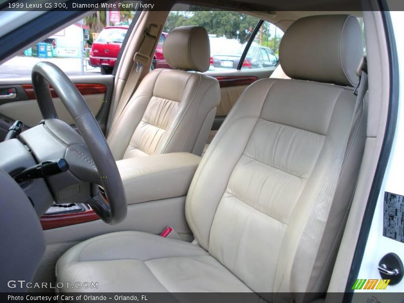 Diamond White Pearl / Ivory 1999 Lexus GS 300